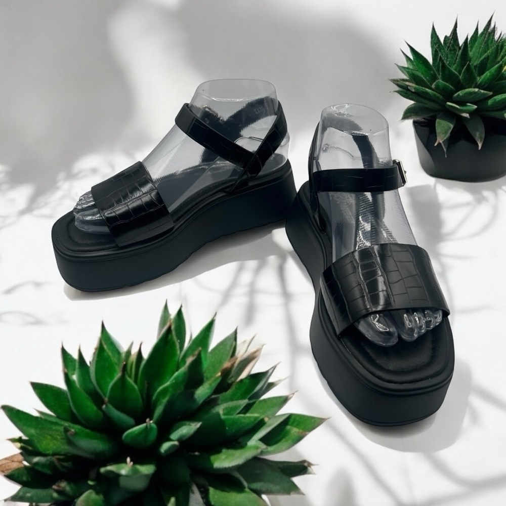 DOLLS KILL KOI BLACK SLINGBACK PLATFORM SANDALS SIZE 6